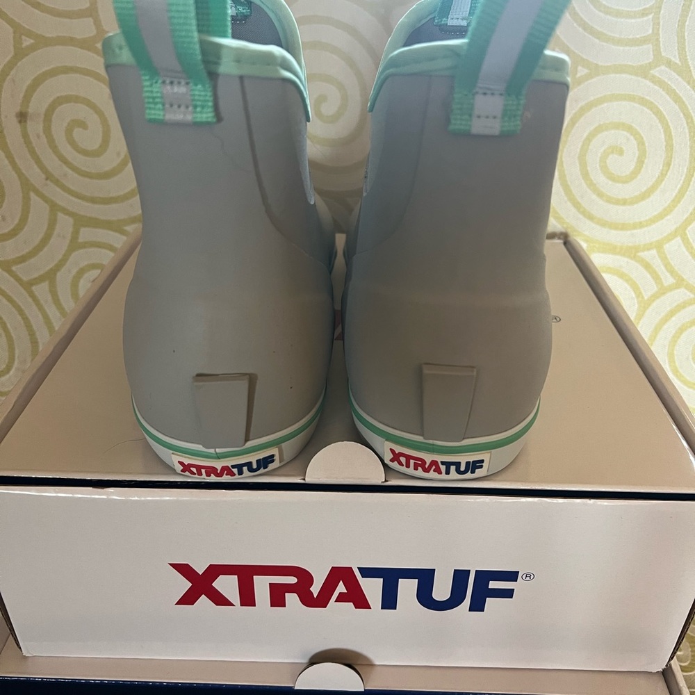 XTRATUF Women's Ankle Rain Boots in Light Gray with Mint Trim